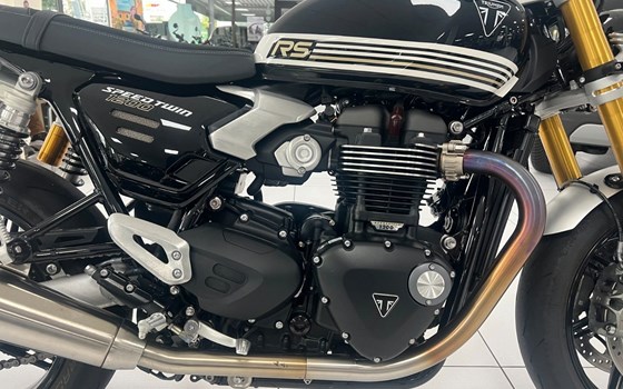 Gebrauchtmotorrad Triumph Speed Twin 1200 RS - Bild 8
