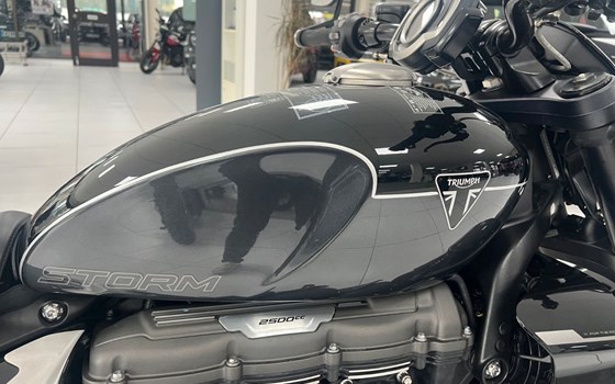 Gebrauchtmotorrad Triumph Rocket 3 R - Bild 12