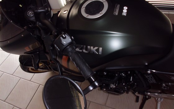 Neufahrzeug Suzuki GSX-8TT - Bild 9