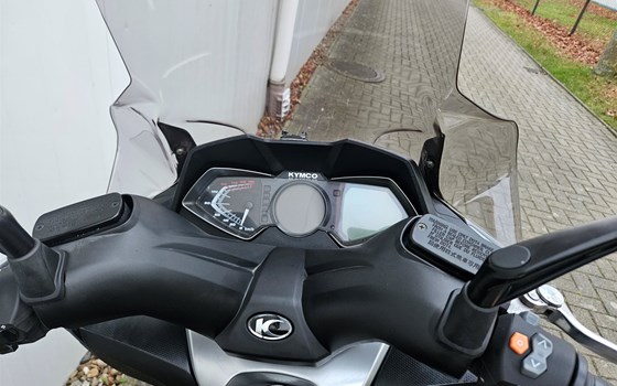 Gebrauchtmotorrad Kymco New Downtown 350i ABS - Bild 4