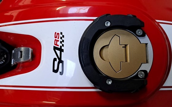 Gebrauchtmotorrad Ducati Monster S4RS - Bild 1