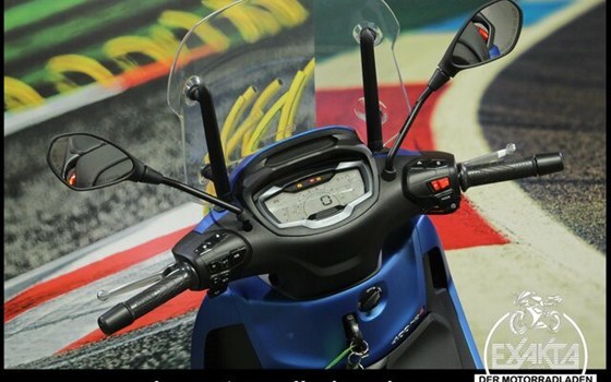 Neufahrzeug Piaggio Beverly 400 hpe - Bild 9