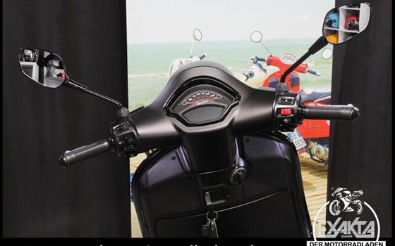 Neufahrzeug Vespa GTS 125 Super Sport - Bild 10
