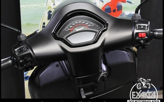 Neufahrzeug Vespa GTS 125 Super Sport - Bild 11