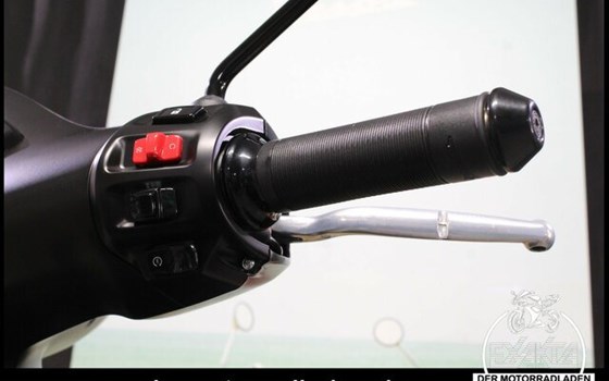 Neufahrzeug Vespa GTS 125 Super Sport - Bild 19