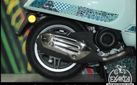 Neufahrzeug Vespa Primavera 125 Batik - Bild 22