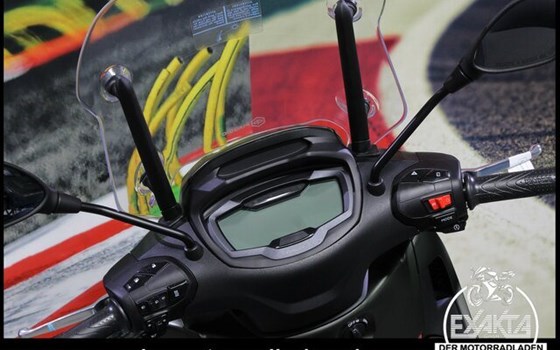 Neufahrzeug Piaggio Beverly 400 S - Bild 12