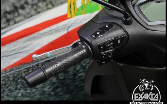 Neufahrzeug Piaggio Beverly 400 S - Bild 17