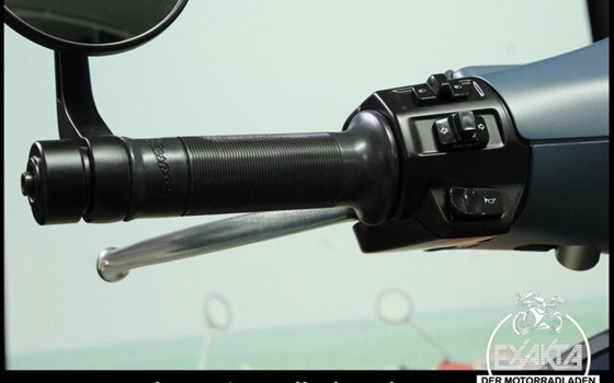 Neufahrzeug Vespa Primavera 125 Officina 8 - Bild 18