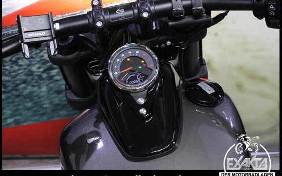 Gebrauchtmotorrad Harley-Davidson Softail Fat Bob 114 FXFBS - Bild 10
