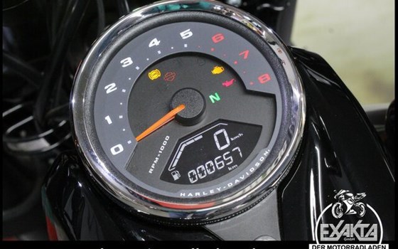 Gebrauchtmotorrad Harley-Davidson Softail Fat Bob 114 FXFBS - Bild 11