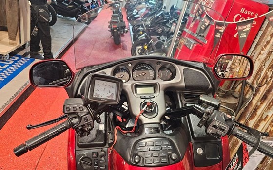 Gebrauchtmotorrad Honda GL 1800 Goldwing - Bild 6