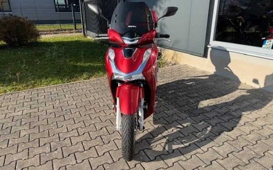 Gebrauchtmotorrad Honda SH150i - Bild 2
