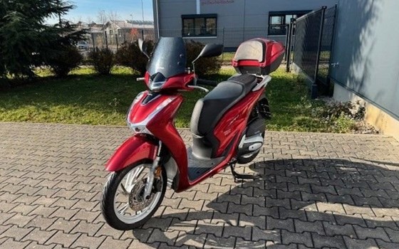 Gebrauchtmotorrad Honda SH150i - Bild 3