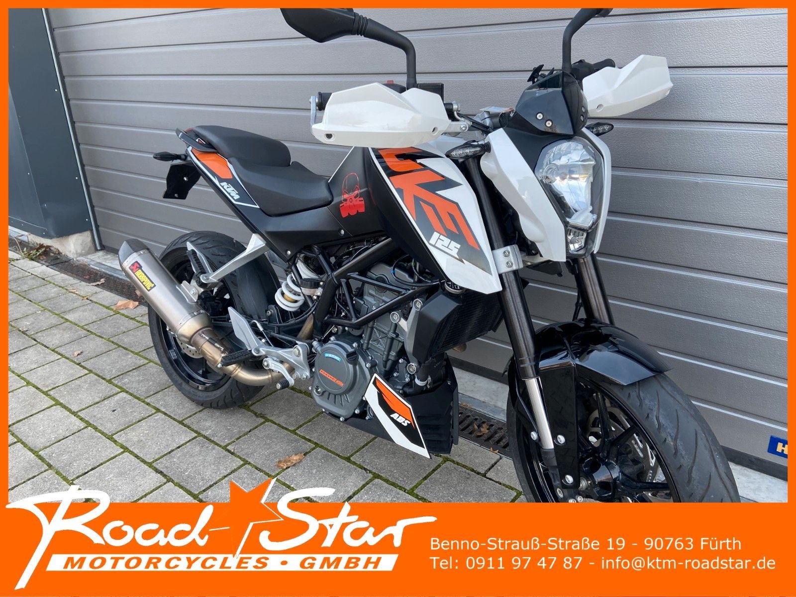 KTM 125 Duke 1. Hand, Akra, KD neu