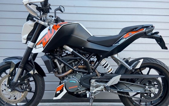Gebrauchtmotorrad KTM 125 Duke - Bild 4