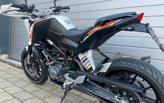 Gebrauchtmotorrad KTM 125 Duke - Bild 6