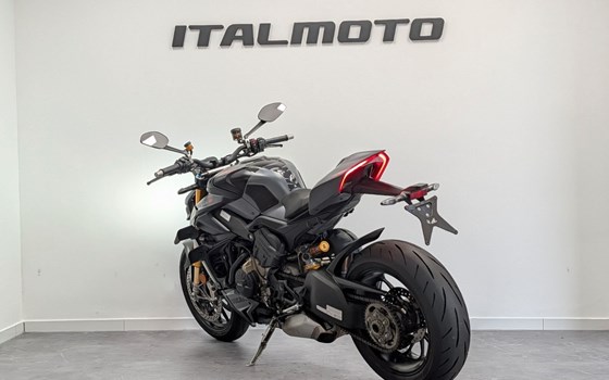 Gebrauchtmotorrad Ducati Streetfighter V4 S - Bild 4