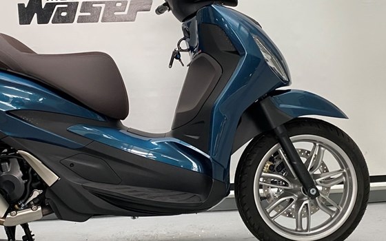 Gebrauchtmotorrad Piaggio Beverly 400 - Bild 3