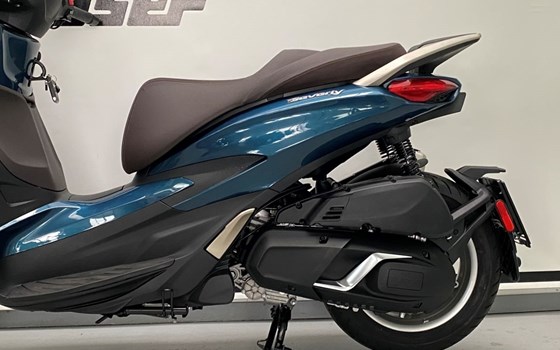 Gebrauchtmotorrad Piaggio Beverly 400 - Bild 7