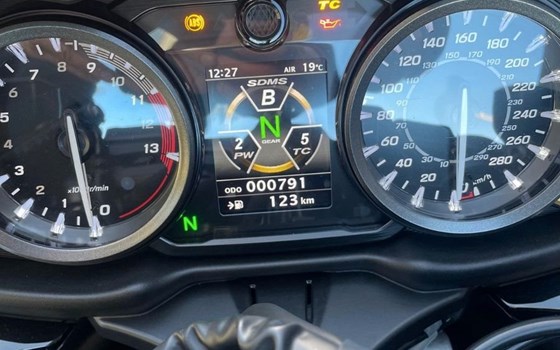 Gebrauchtmotorrad Suzuki GSX 1300 R - Bild 11