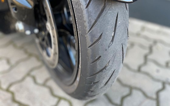 Gebrauchtmotorrad Suzuki GSX 1300 R - Bild 7