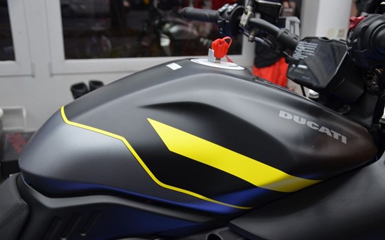 Gebrauchtmotorrad Ducati Diavel V4 - Bild 6