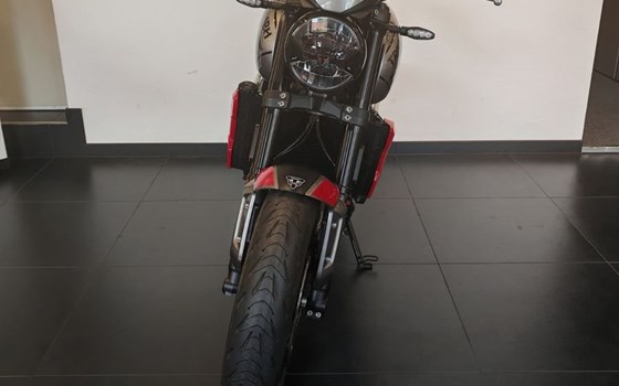 Gebrauchtmotorrad Triumph Trident 660 - Bild 3