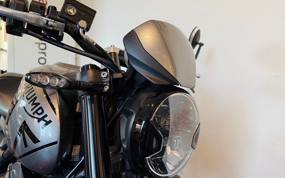 Gebrauchtmotorrad Triumph Trident 660 - Bild 3