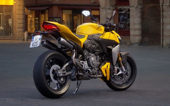 Neufahrzeug Ducati Streetfighter V2 S - Bild 4