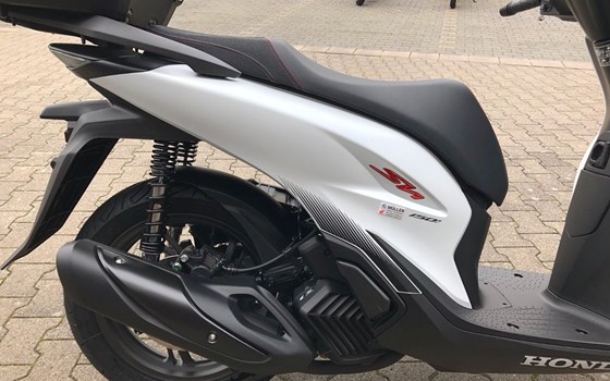 Neufahrzeug Honda SH150i - Bild 12
