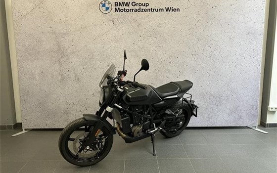 Gebrauchtmotorrad Husqvarna Svartpilen 701 - Bild 2