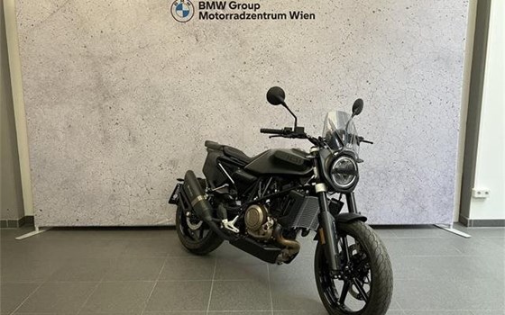 Gebrauchtmotorrad Husqvarna Svartpilen 701 - Bild 4