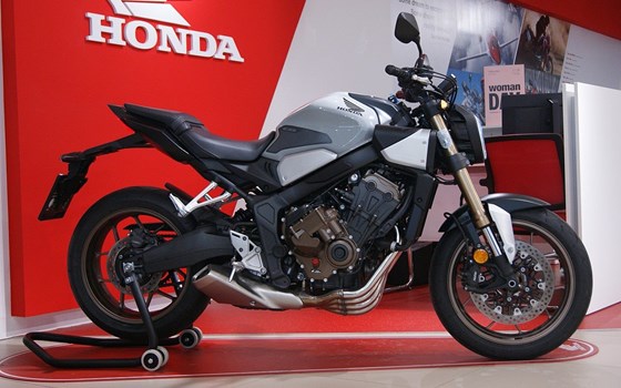 Gebrauchtmotorrad Honda CB650R E-Clutch - Bild 6