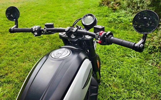 Gebrauchtmotorrad Ducati Scrambler Icon Dark - Bild 10