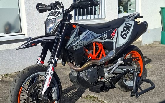 Gebrauchtmotorrad KTM 690 SMC R - Bild 1