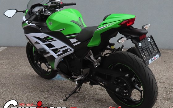 Gebrauchtmotorrad Kawasaki Ninja 300 - Bild 3