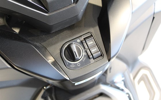 Gebrauchtmotorrad Honda Forza 125 - Bild 13