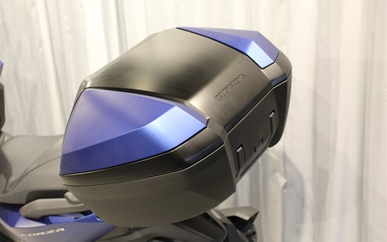 Gebrauchtmotorrad Honda Forza 125 - Bild 10