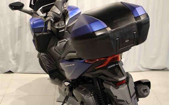 Gebrauchtmotorrad Honda Forza 125 - Bild 12