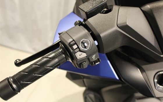 Gebrauchtmotorrad Honda Forza 125 - Bild 15