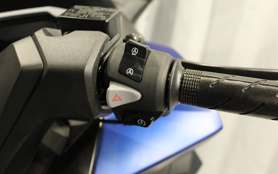 Gebrauchtmotorrad Honda Forza 125 - Bild 16