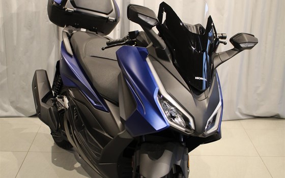 Gebrauchtmotorrad Honda Forza 125 - Bild 4