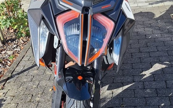 Gebrauchtmotorrad KTM 1290 Super Duke GT - Bild 4