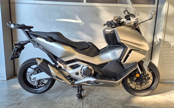 Gebrauchtmotorrad Honda Forza 750 - Bild 1