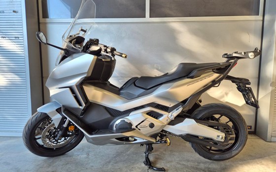 Gebrauchtmotorrad Honda Forza 750 - Bild 6