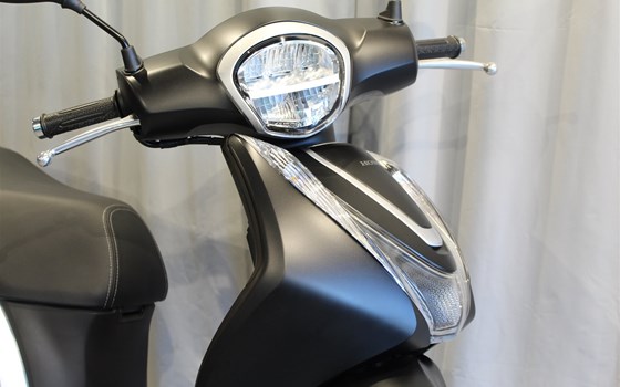 Gebrauchtmotorrad Honda SH Mode 125 - Bild 4