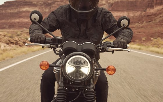 Neufahrzeug Triumph Bonneville T120 Black - Bild 4