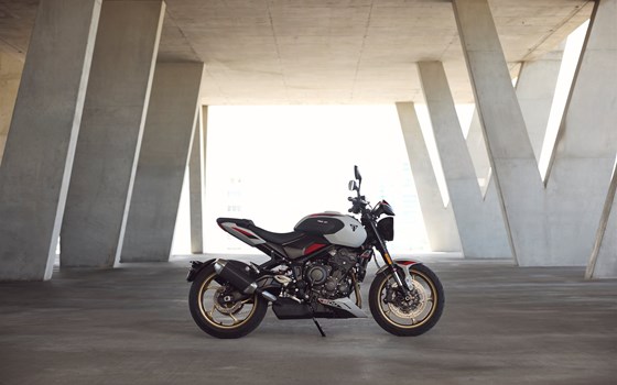 Neufahrzeug Triumph Trident 800 - Bild 1