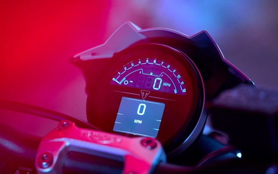 Neufahrzeug Triumph Trident 800 - Bild 11